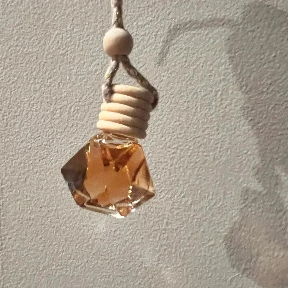 Handmade Hanging Diffusers - Picture 3 of 14